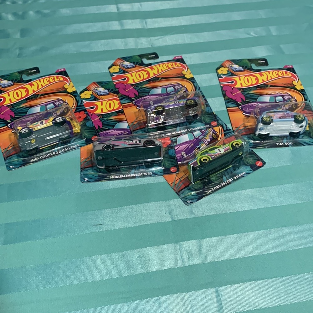 Easter Hot Wheels Spring Easter Collection 5 Cars - Picture 11 of 12